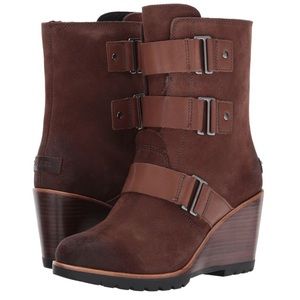Sorel After Hours Suede Bootie Size 8